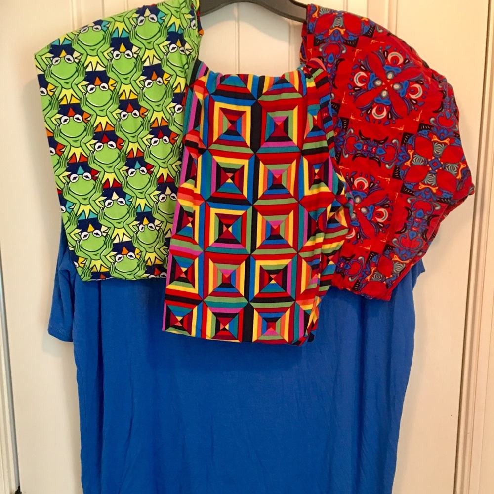 Set Of Lularoe Large Irma & 3 Pairs Of Tc Leggings - image 1